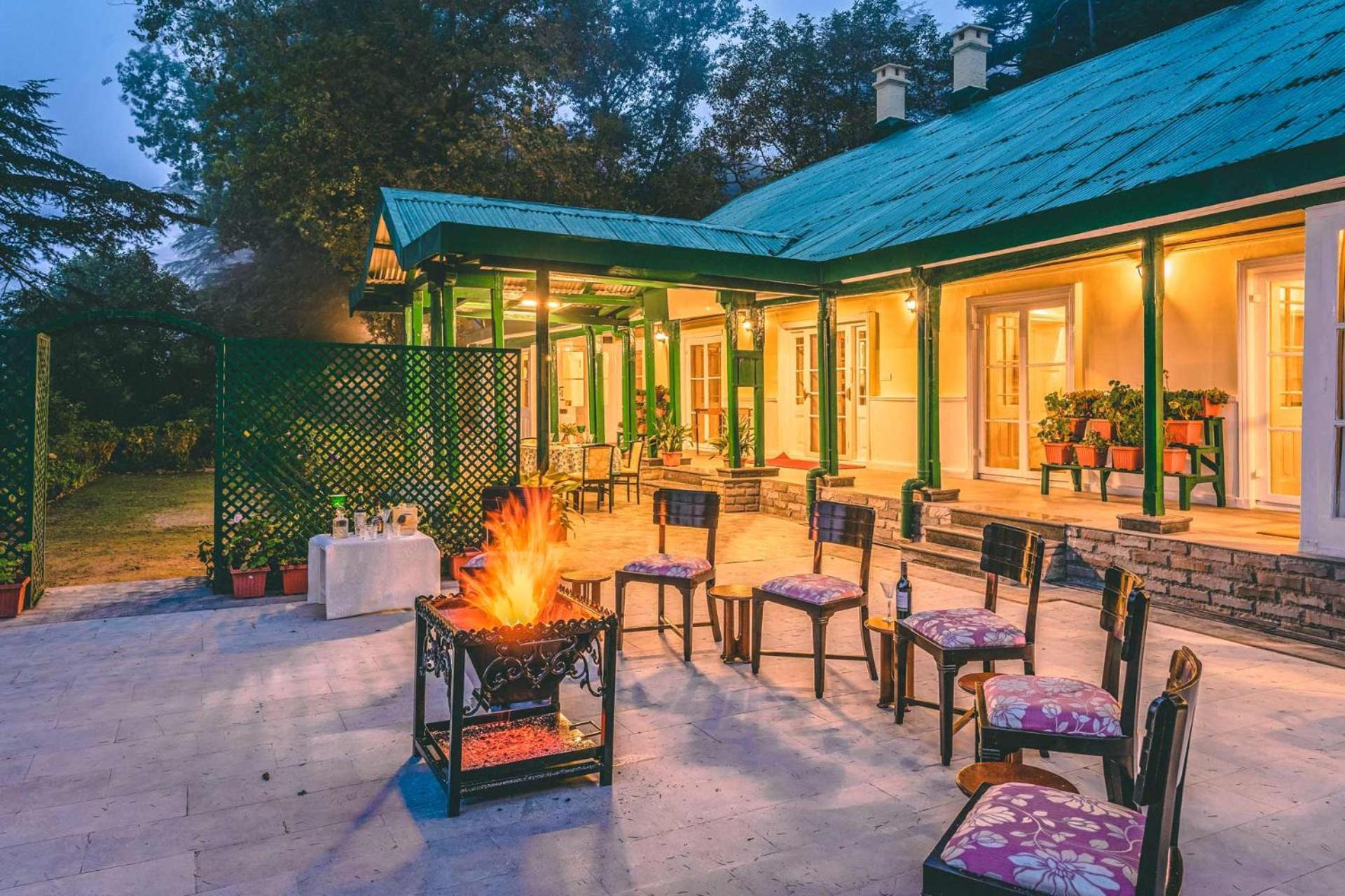 Stayvista At Rose Cottage - Bonfire & Scenic View Shimla Eksteriør bilde