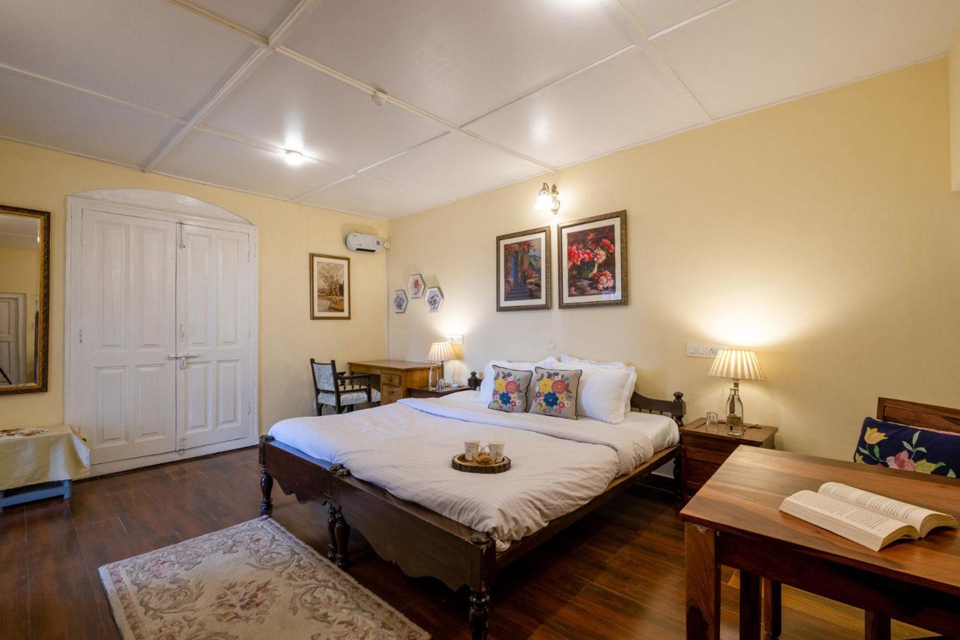 Stayvista At Rose Cottage - Bonfire & Scenic View Shimla Eksteriør bilde